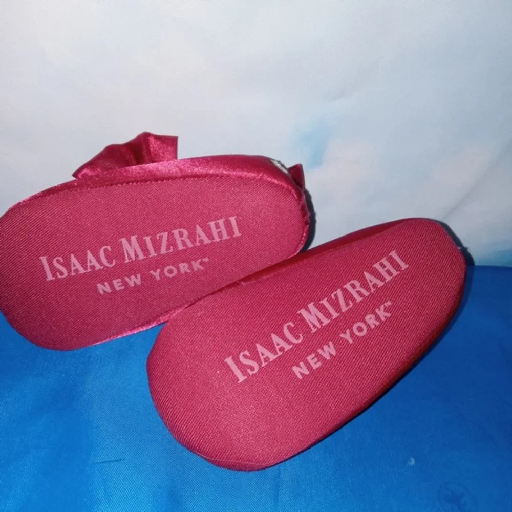 New Baby Bow Burgundy Shoes Isaac Mizrahi New York Size 3 (9 to 12 months)